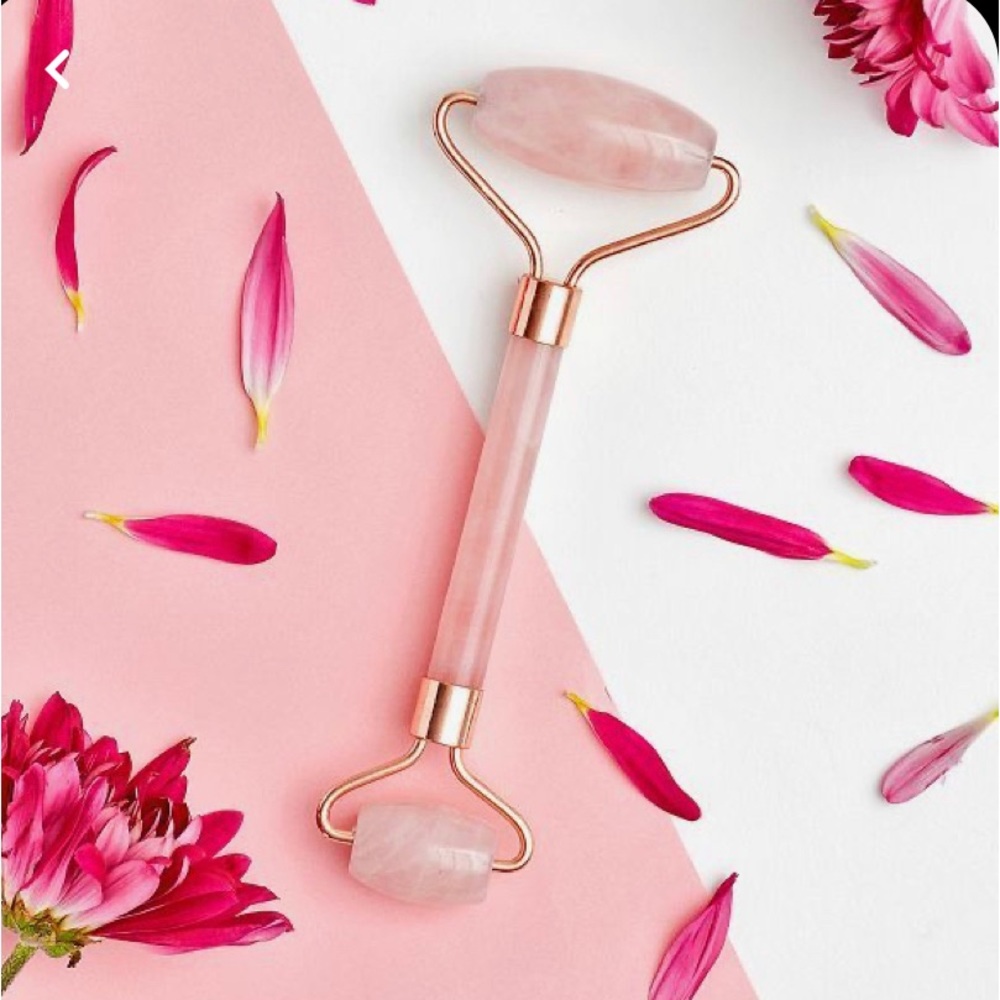Mary Kay Rose Quartz Facial Roller